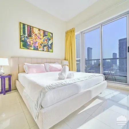 Contemporary One Bedroom With Full Marina View Dubai Exterior photo