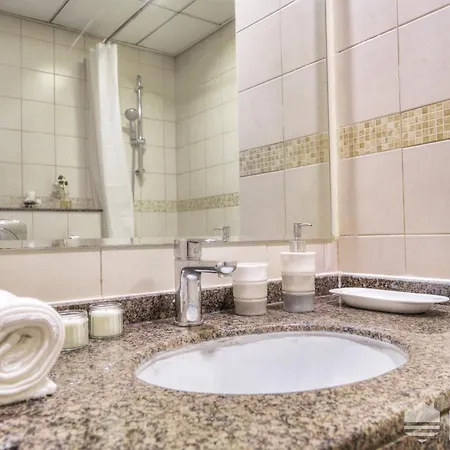 Contemporary One Bedroom With Full Marina View Dubai Exterior photo