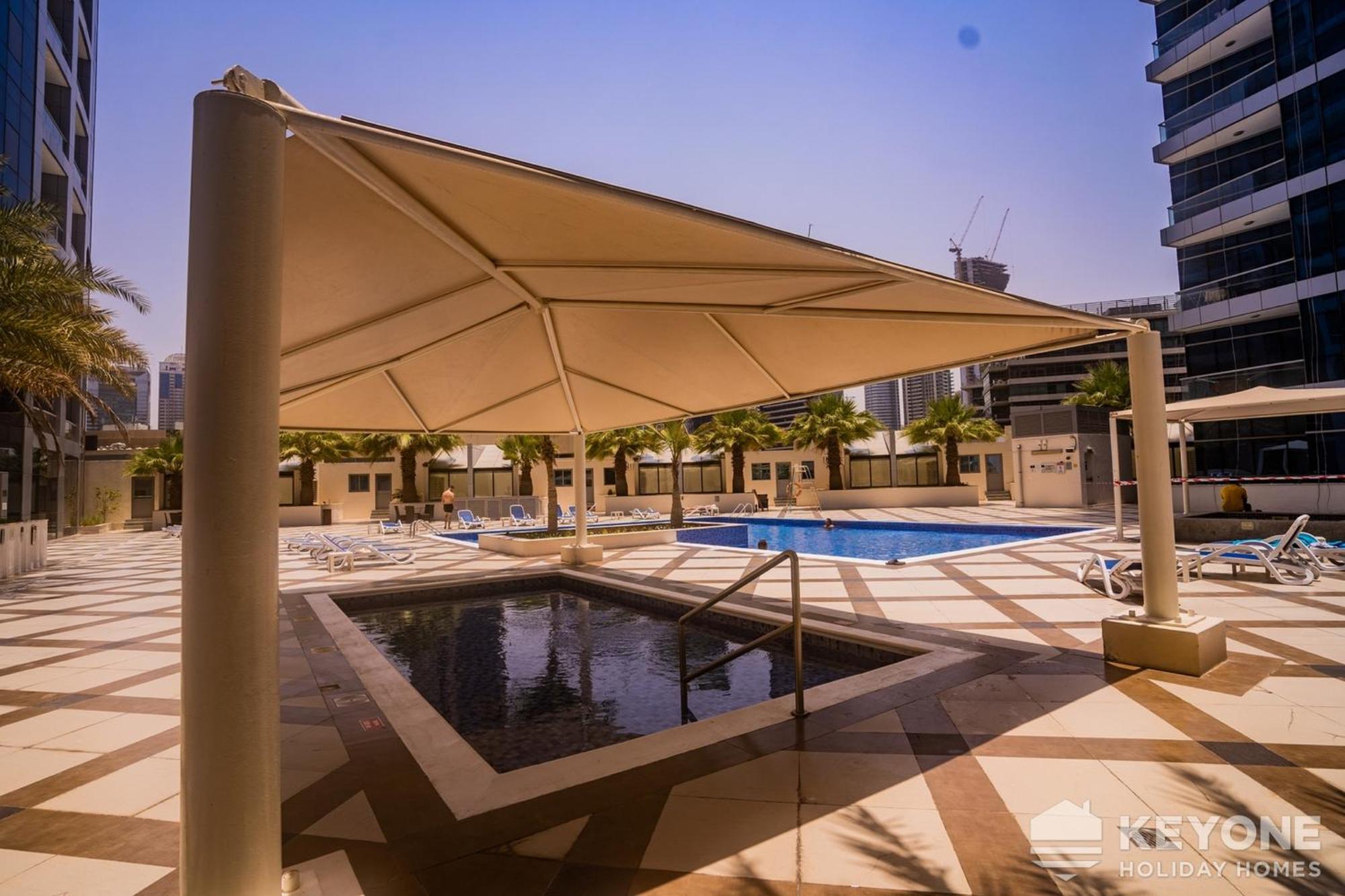 Апартаменты Contemporary One Bedroom With Full Marina View