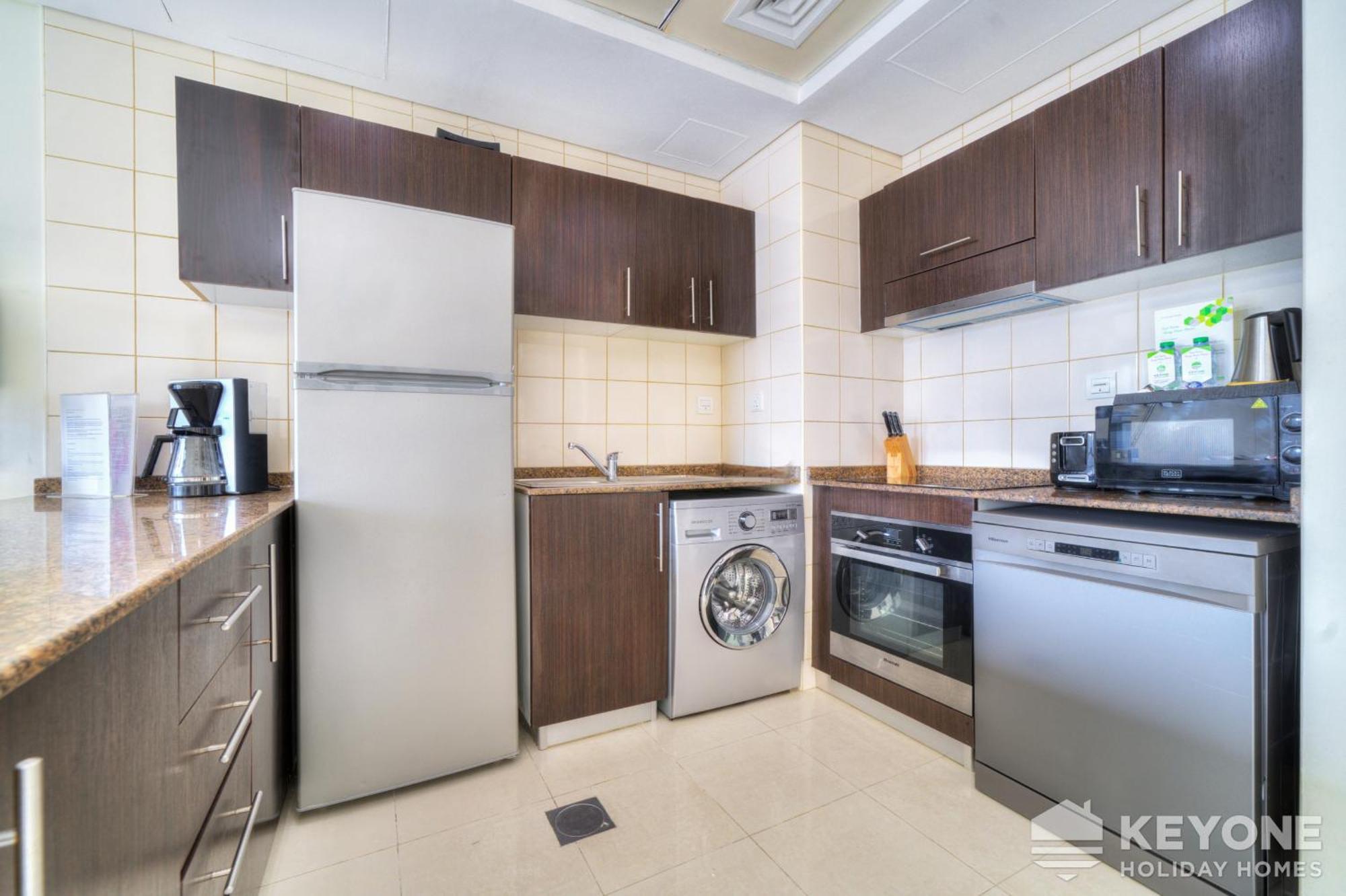 Contemporary One Bedroom With Full Marina View Дубай