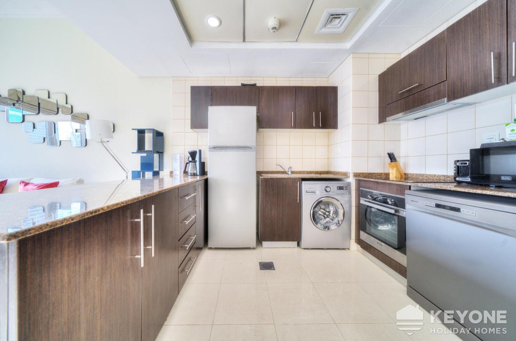 Апартаменты Contemporary One Bedroom With Full Marina View *